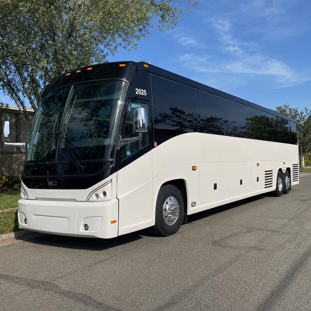 through charterbusrentallouisvilleky com louisville military units get reliable transportation to training sites across kentucky